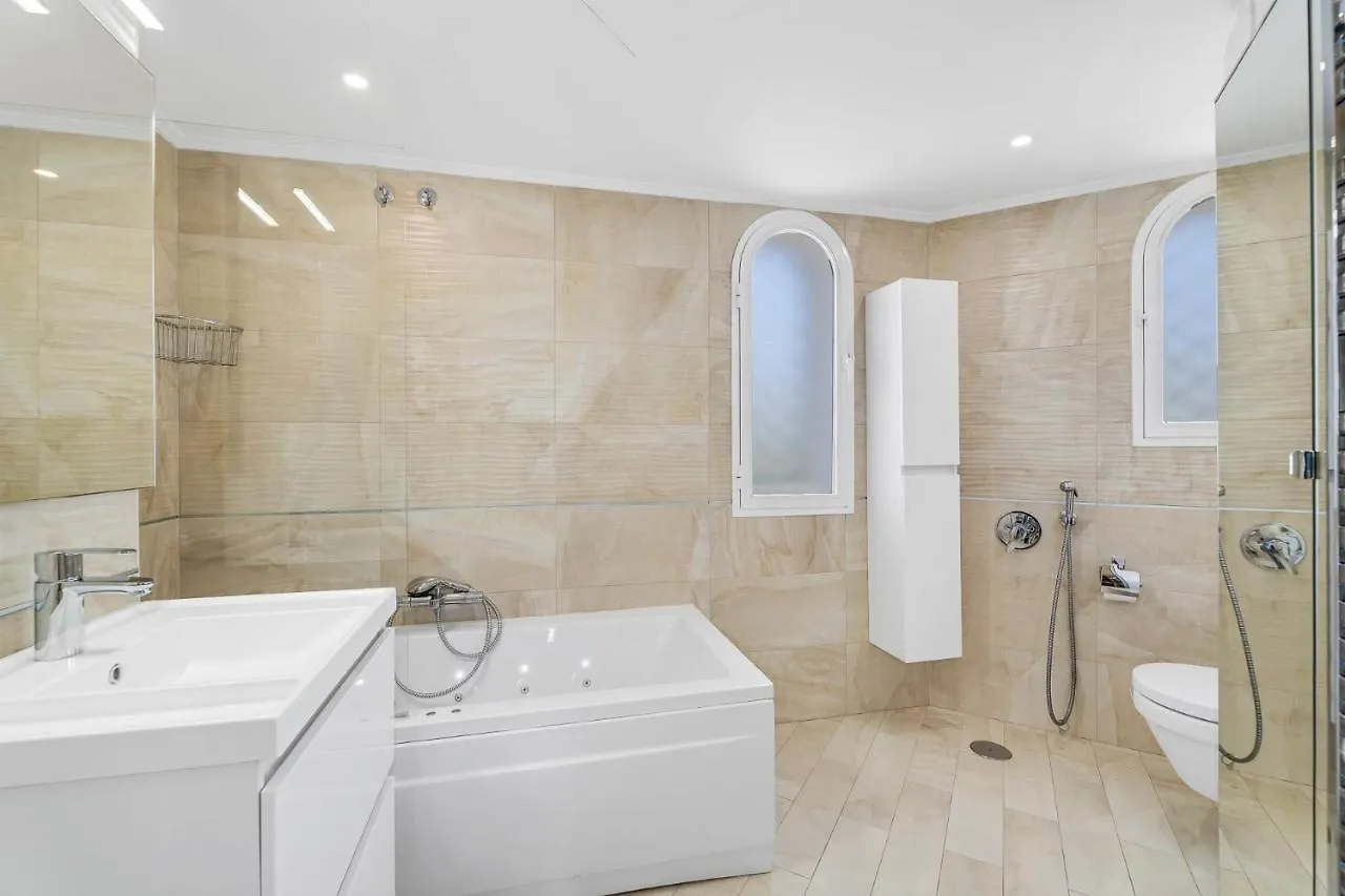 Townhouse At Los Naranjos Gc Marbella